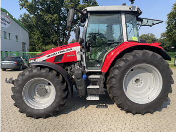 Traktori MASSEY FERGUSON 100 series