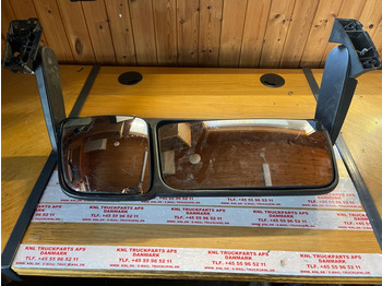 Ohjaamo ja sisustus MERCEDES-BENZ