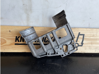 Runko/ Alusta - Kuorma-auto VOLVO BRACKET 21475402: kuva Runko/ Alusta - Kuorma-auto VOLVO BRACKET 21475402