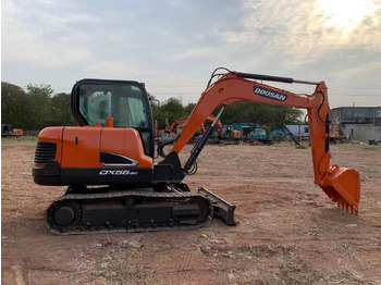 Kaivuri DOOSAN DX55