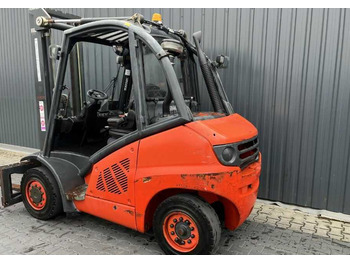 Dieseltrukki Linde H40D-01: kuva Dieseltrukki Linde H40D-01 Dieseltrukki Linde H40D-01: kuva Dieseltrukki Linde H40D-01