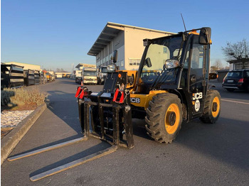 Kurottaja JCB