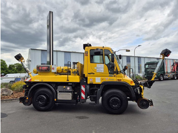 Kuorma-auto Unimog U400 4x4 Zweiwege ZAGRO 800t/52 Achsen Funk: kuva Kuorma-auto Unimog U400 4x4 Zweiwege ZAGRO 800t/52 Achsen Funk