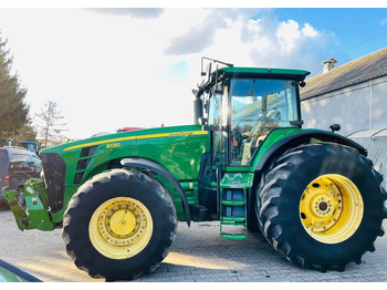Traktori John Deere 8130: kuva Traktori John Deere 8130