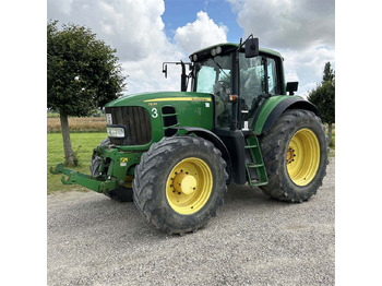 Traktori JOHN DEERE 7530