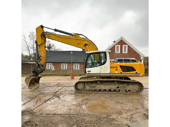 Telakaivukone LIEBHERR R 924