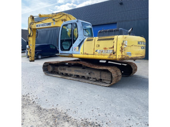 Telakaivukone New Holland E 265 B: kuva Telakaivukone New Holland E 265 B Telakaivukone New Holland E 265 B: kuva Telakaivukone New Holland E 265 B