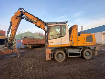 Materiaalinkäsittelykone LIEBHERR LH 22