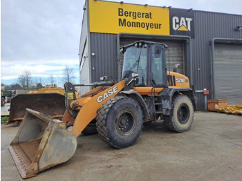 Pyöräkuormaaja CASE