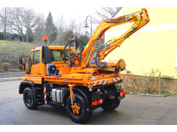 Kunnallis-/ Erikoisajoneuvot UNIMOG Unimog U 400/TÜV/Hydrostat/Mähtür +MULAG MHU 800: kuva Kunnallis-/ Erikoisajoneuvot UNIMOG Unimog U 400/TÜV/Hydrostat/Mähtür +MULAG MHU 800
