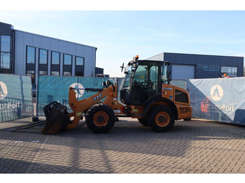 Pyöräkuormaaja CASE