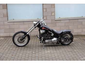 Moottoripyörä HARLEY-DAVIDSON