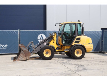 Pyöräkuormaaja VOLVO L25F