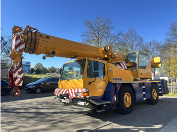 Ajoneuvonosturi LIEBHERR LTM 1040-2.1