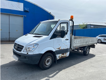 Tavara-auto MERCEDES-BENZ