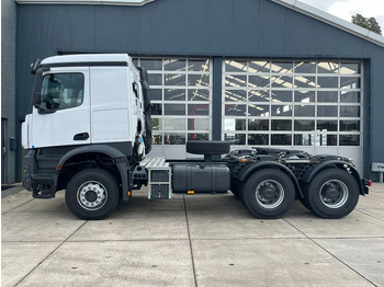 Uusi Vetopöytäauto Mercedes-Benz Actros 3340 S 6x4 Tractor Head: kuva Uusi Vetopöytäauto Mercedes-Benz Actros 3340 S 6x4 Tractor Head