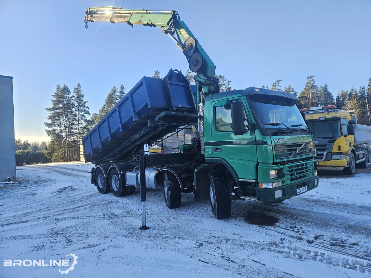 2002 Volvo FM12 8x4 Cable lift + Crane HMF - Kuorma-auto - vaijerivaihtolava, Nosturiauto: kuva 2002 Volvo FM12 8x4 Cable lift + Crane HMF - Kuorma-auto - vaijerivaihtolava, Nosturiauto 2002 Volvo FM12 8x4 Cable lift + Crane HMF - Kuorma-auto - vaijerivaihtolava, Nosturiauto: kuva 2002 Volvo FM12 8x4 Cable lift + Crane HMF - Kuorma-auto - vaijerivaihtolava, Nosturiauto
