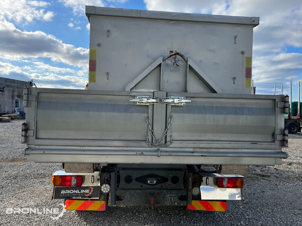 2007 Mercedes-Benz Atego 1024 Crane+Winch+Hooklift - Koukkulava kuorma-auto, Nosturiauto: kuva 2007 Mercedes-Benz Atego 1024 Crane+Winch+Hooklift - Koukkulava kuorma-auto, Nosturiauto 2007 Mercedes-Benz Atego 1024 Crane+Winch+Hooklift - Koukkulava kuorma-auto, Nosturiauto: kuva 2007 Mercedes-Benz Atego 1024 Crane+Winch+Hooklift - Koukkulava kuorma-auto, Nosturiauto