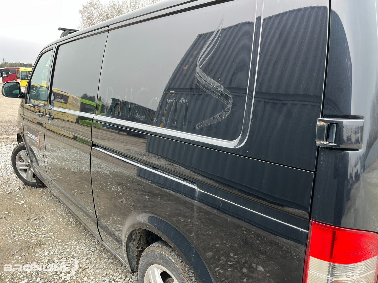 2013 Volkswagen Transporter T5 4x4 - Pieni pakettiauto: kuva 2013 Volkswagen Transporter T5 4x4 - Pieni pakettiauto 2013 Volkswagen Transporter T5 4x4 - Pieni pakettiauto: kuva 2013 Volkswagen Transporter T5 4x4 - Pieni pakettiauto