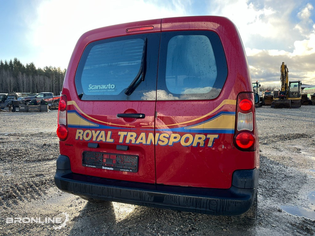 2015 Citroën Berlingo 1.6 84kw - Henkilöauto: kuva 2015 Citroën Berlingo 1.6 84kw - Henkilöauto 2015 Citroën Berlingo 1.6 84kw - Henkilöauto: kuva 2015 Citroën Berlingo 1.6 84kw - Henkilöauto