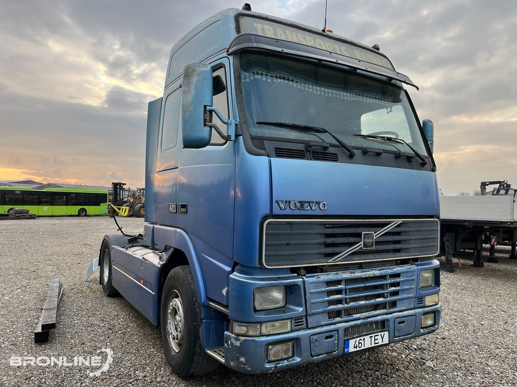 1997 Volvo FH12L 4x2 Tractor unit - Vetopöytäauto: kuva 1997 Volvo FH12L 4x2 Tractor unit - Vetopöytäauto 1997 Volvo FH12L 4x2 Tractor unit - Vetopöytäauto: kuva 1997 Volvo FH12L 4x2 Tractor unit - Vetopöytäauto