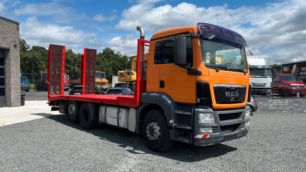 MAN TGS 26.320 Abschlepper Transporter Baumaschinen - Hinausauto: kuva MAN TGS 26.320 Abschlepper Transporter Baumaschinen - Hinausauto MAN TGS 26.320 Abschlepper Transporter Baumaschinen - Hinausauto: kuva MAN TGS 26.320 Abschlepper Transporter Baumaschinen - Hinausauto
