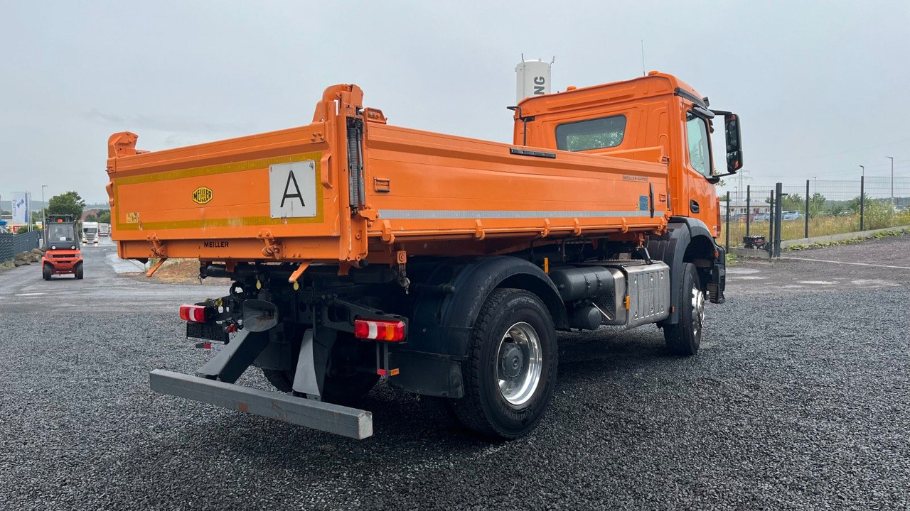 Mercedes-Benz Arocs 1835 Dreiseitenkipper Meiller - Kippiauto kuorma-auto: kuva Mercedes-Benz Arocs 1835 Dreiseitenkipper Meiller - Kippiauto kuorma-auto Mercedes-Benz Arocs 1835 Dreiseitenkipper Meiller - Kippiauto kuorma-auto: kuva Mercedes-Benz Arocs 1835 Dreiseitenkipper Meiller - Kippiauto kuorma-auto