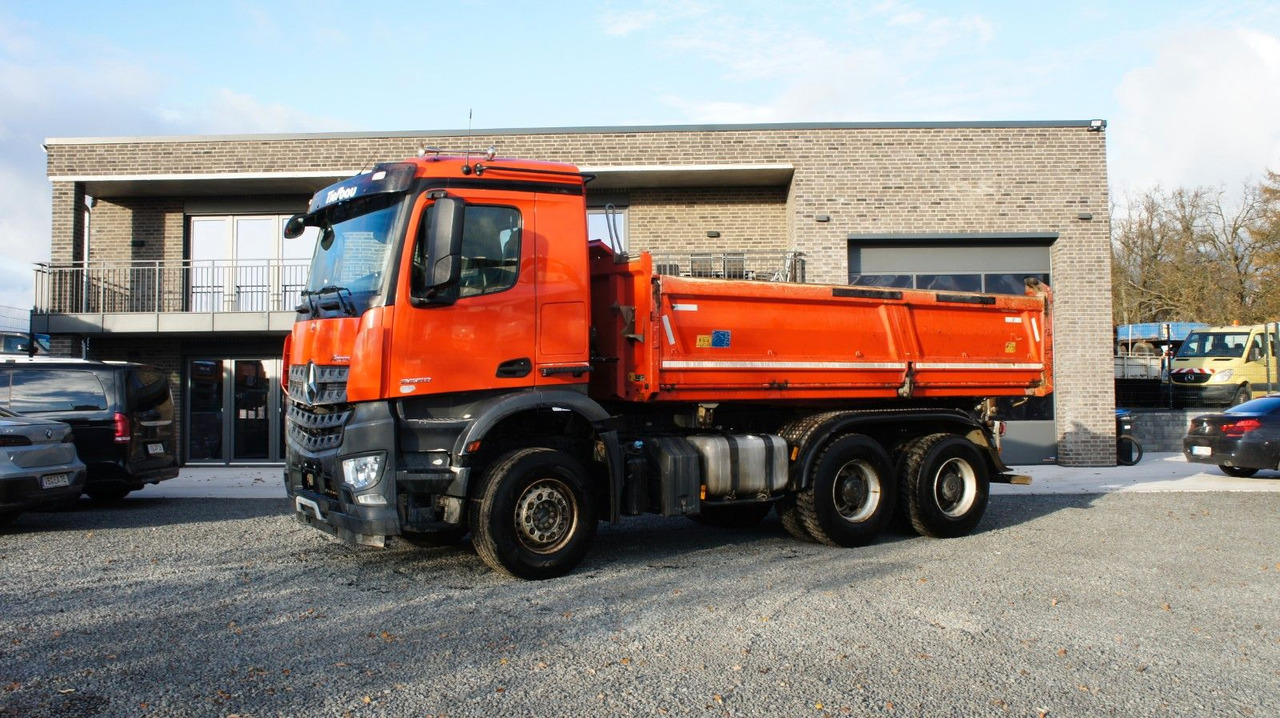 Mercedes-Benz Arocs 2653 Dreiseitenkipper Meiller Bordmatik - Kippiauto kuorma-auto: kuva Mercedes-Benz Arocs 2653 Dreiseitenkipper Meiller Bordmatik - Kippiauto kuorma-auto Mercedes-Benz Arocs 2653 Dreiseitenkipper Meiller Bordmatik - Kippiauto kuorma-auto: kuva Mercedes-Benz Arocs 2653 Dreiseitenkipper Meiller Bordmatik - Kippiauto kuorma-auto