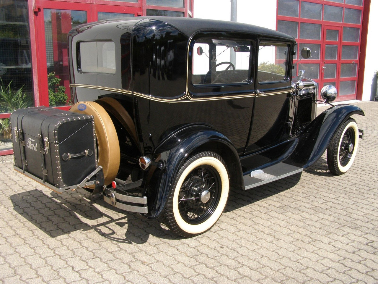 Ford MODELL A / TUDOR + H-Kennzeichen - Sedan: kuva Ford MODELL A / TUDOR + H-Kennzeichen - Sedan Ford MODELL A / TUDOR + H-Kennzeichen - Sedan: kuva Ford MODELL A / TUDOR + H-Kennzeichen - Sedan