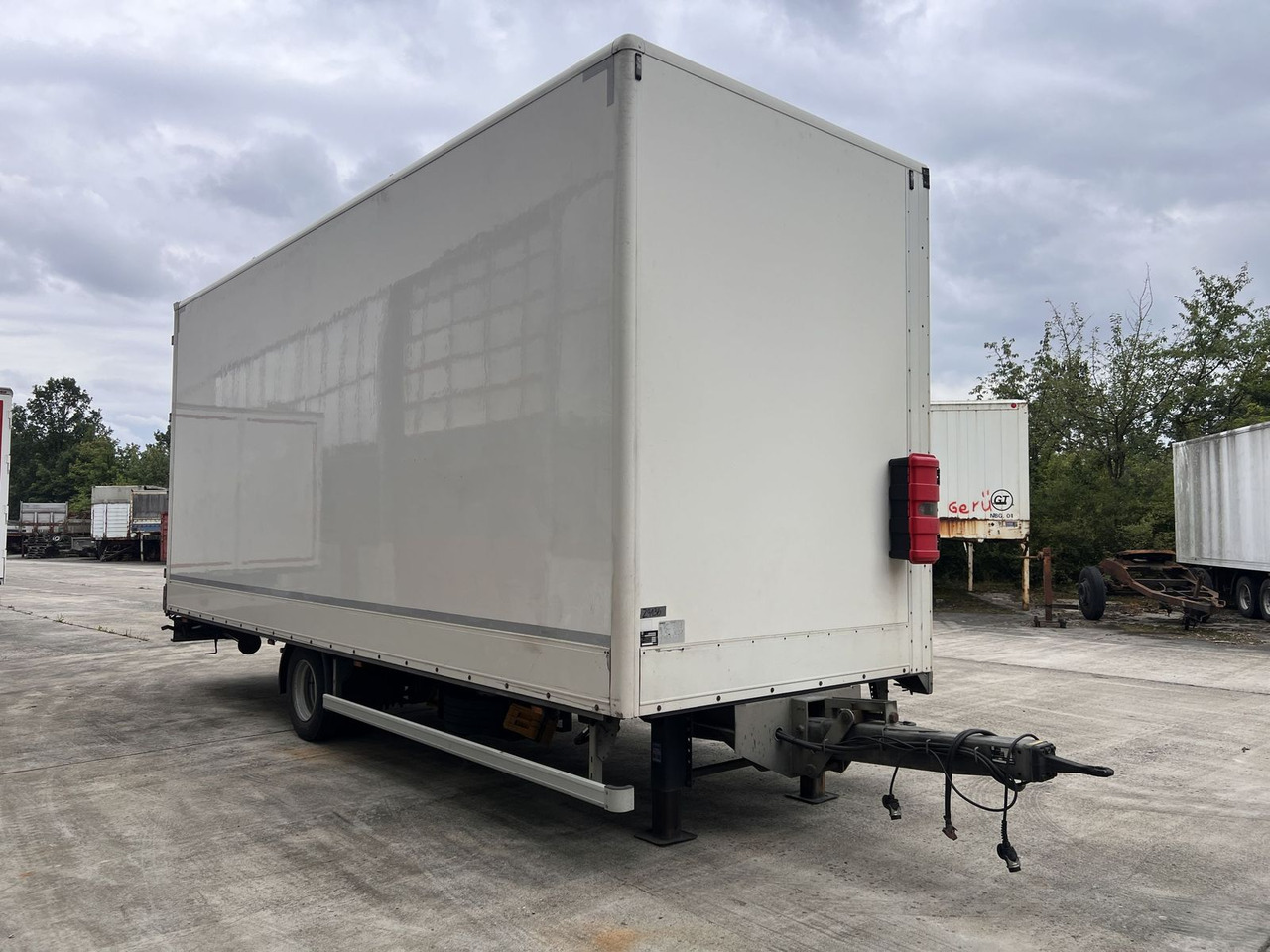 1 Achs Jumbo- Planenanhänger 10,5 t GG - Pressukapelli kuorma-auto: kuva 1 Achs Jumbo- Planenanhänger 10,5 t GG - Pressukapelli kuorma-auto 1 Achs Jumbo- Planenanhänger 10,5 t GG - Pressukapelli kuorma-auto: kuva 1 Achs Jumbo- Planenanhänger 10,5 t GG - Pressukapelli kuorma-auto
