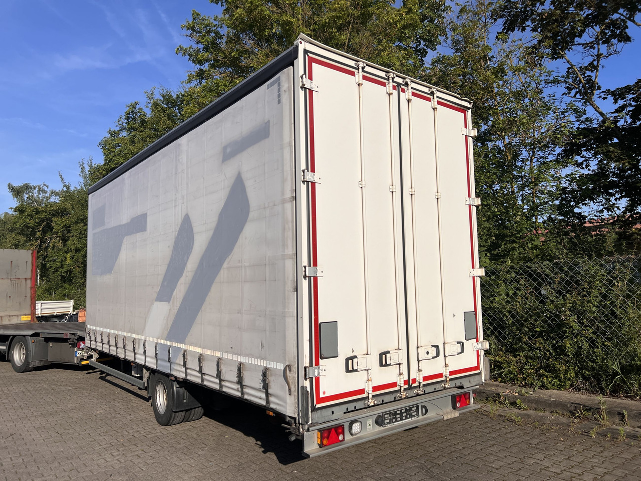 Ackermann Z-KA-F10.5/7,5 1 Achs Planenanhänger 10,5 t GG - Pressukapelliperävaunu: kuva Ackermann Z-KA-F10.5/7,5 1 Achs Planenanhänger 10,5 t GG - Pressukapelliperävaunu Ackermann Z-KA-F10.5/7,5 1 Achs Planenanhänger 10,5 t GG - Pressukapelliperävaunu: kuva Ackermann Z-KA-F10.5/7,5 1 Achs Planenanhänger 10,5 t GG - Pressukapelliperävaunu