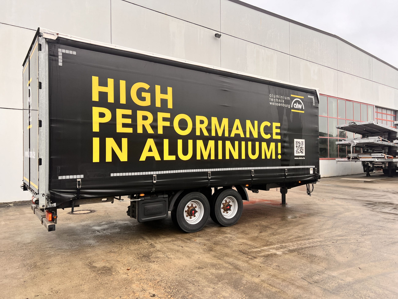 Fliegl TPS135 13,5 t Tandemplanenanhänger, neuwertig - Pressukapelliperävaunu: kuva Fliegl TPS135 13,5 t Tandemplanenanhänger, neuwertig - Pressukapelliperävaunu Fliegl TPS135 13,5 t Tandemplanenanhänger, neuwertig - Pressukapelliperävaunu: kuva Fliegl TPS135 13,5 t Tandemplanenanhänger, neuwertig - Pressukapelliperävaunu