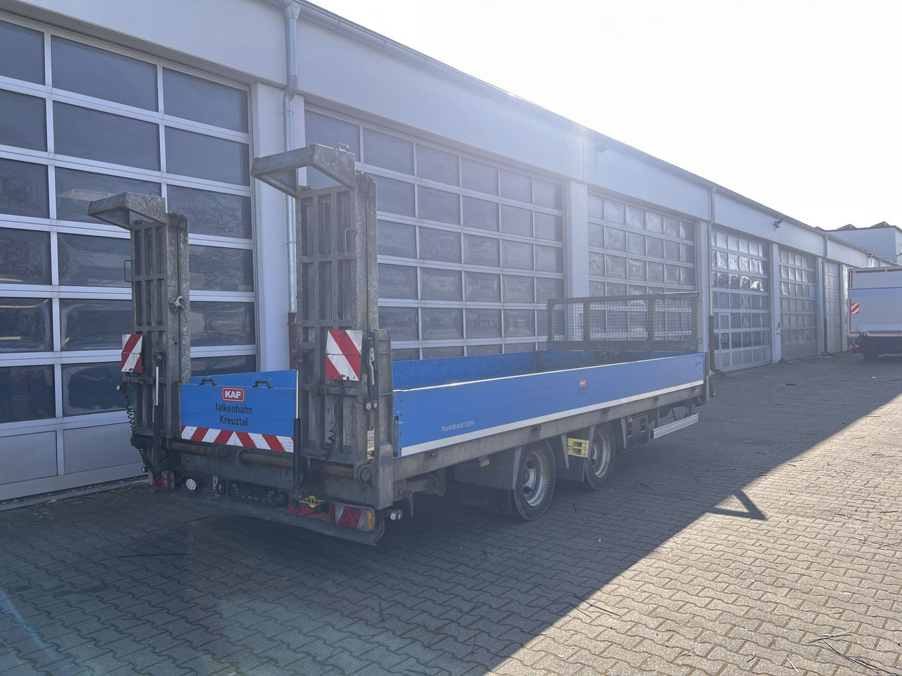Humbaur 13,6 t Tandemtieflader - Apuvaunu perävaunu: kuva Humbaur 13,6 t Tandemtieflader - Apuvaunu perävaunu Humbaur 13,6 t Tandemtieflader - Apuvaunu perävaunu: kuva Humbaur 13,6 t Tandemtieflader - Apuvaunu perävaunu