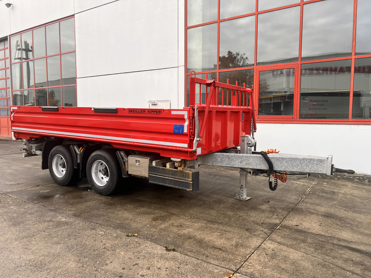Meiller MZDAL  18 t Tandemkipper Tieflader Schotter- Klappe, neuwertig - Kippiauto perävaunu: kuva Meiller MZDAL  18 t Tandemkipper Tieflader Schotter- Klappe, neuwertig - Kippiauto perävaunu Meiller MZDAL  18 t Tandemkipper Tieflader Schotter- Klappe, neuwertig - Kippiauto perävaunu: kuva Meiller MZDAL  18 t Tandemkipper Tieflader Schotter- Klappe, neuwertig - Kippiauto perävaunu