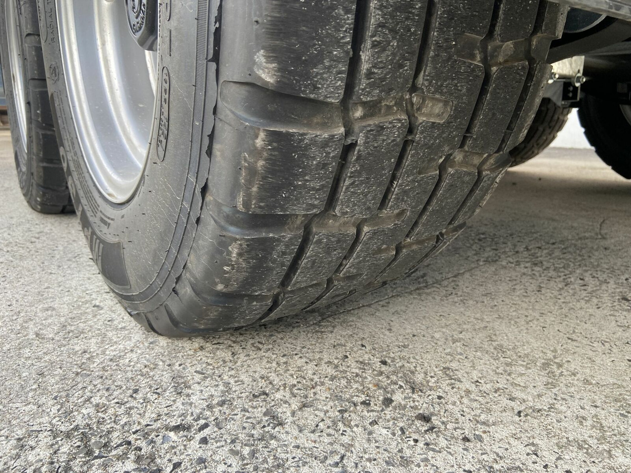 Möslein Kipper Tieflader, Breite Reifen, 5,70 m lang-- - Kippiauto perävaunu: kuva Möslein Kipper Tieflader, Breite Reifen, 5,70 m lang-- - Kippiauto perävaunu Möslein Kipper Tieflader, Breite Reifen, 5,70 m lang-- - Kippiauto perävaunu: kuva Möslein Kipper Tieflader, Breite Reifen, 5,70 m lang-- - Kippiauto perävaunu