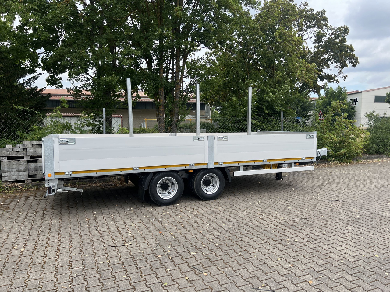Möslein THT 14,4 G 6,2 14,4 t GG Tandem- Pritschenanhänger- Tieflader - Lavaperävaunu: kuva Möslein THT 14,4 G 6,2 14,4 t GG Tandem- Pritschenanhänger- Tieflader - Lavaperävaunu Möslein THT 14,4 G 6,2 14,4 t GG Tandem- Pritschenanhänger- Tieflader - Lavaperävaunu: kuva Möslein THT 14,4 G 6,2 14,4 t GG Tandem- Pritschenanhänger- Tieflader - Lavaperävaunu