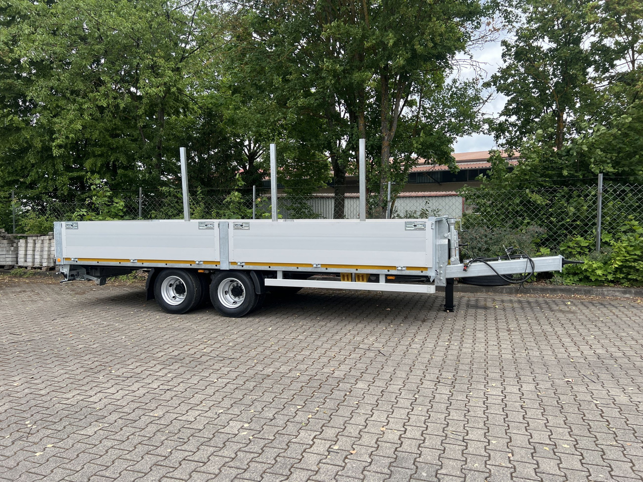 Möslein THT 14,4 G 6,2 L 14,4 t Tandem- Pritschenanhänger- Tieflader - Lavaperävaunu: kuva Möslein THT 14,4 G 6,2 L 14,4 t Tandem- Pritschenanhänger- Tieflader - Lavaperävaunu Möslein THT 14,4 G 6,2 L 14,4 t Tandem- Pritschenanhänger- Tieflader - Lavaperävaunu: kuva Möslein THT 14,4 G 6,2 L 14,4 t Tandem- Pritschenanhänger- Tieflader - Lavaperävaunu