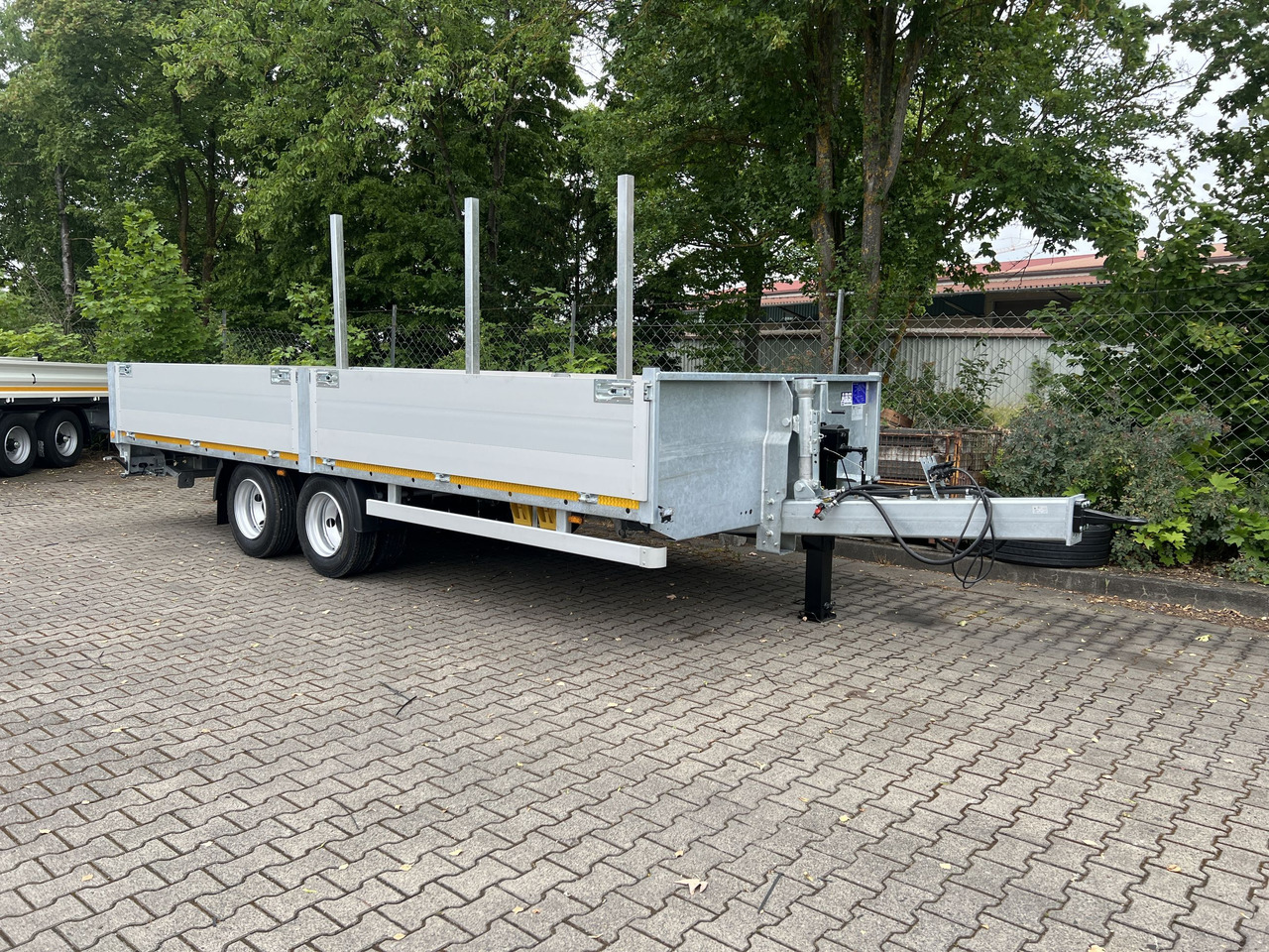 Möslein THT 14,4 G 7,2 14,4 t Tandem- Pritschenanhänger- Tieflader - Lavaperävaunu: kuva Möslein THT 14,4 G 7,2 14,4 t Tandem- Pritschenanhänger- Tieflader - Lavaperävaunu Möslein THT 14,4 G 7,2 14,4 t Tandem- Pritschenanhänger- Tieflader - Lavaperävaunu: kuva Möslein THT 14,4 G 7,2 14,4 t Tandem- Pritschenanhänger- Tieflader - Lavaperävaunu