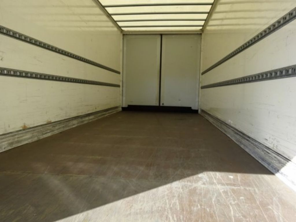 Möslein TKO 105 Schwebheim Tandemkoffer, Ladebordwand + Durchladbar - Umpikori perävaunu: kuva Möslein TKO 105 Schwebheim Tandemkoffer, Ladebordwand + Durchladbar - Umpikori perävaunu Möslein TKO 105 Schwebheim Tandemkoffer, Ladebordwand + Durchladbar - Umpikori perävaunu: kuva Möslein TKO 105 Schwebheim Tandemkoffer, Ladebordwand + Durchladbar - Umpikori perävaunu