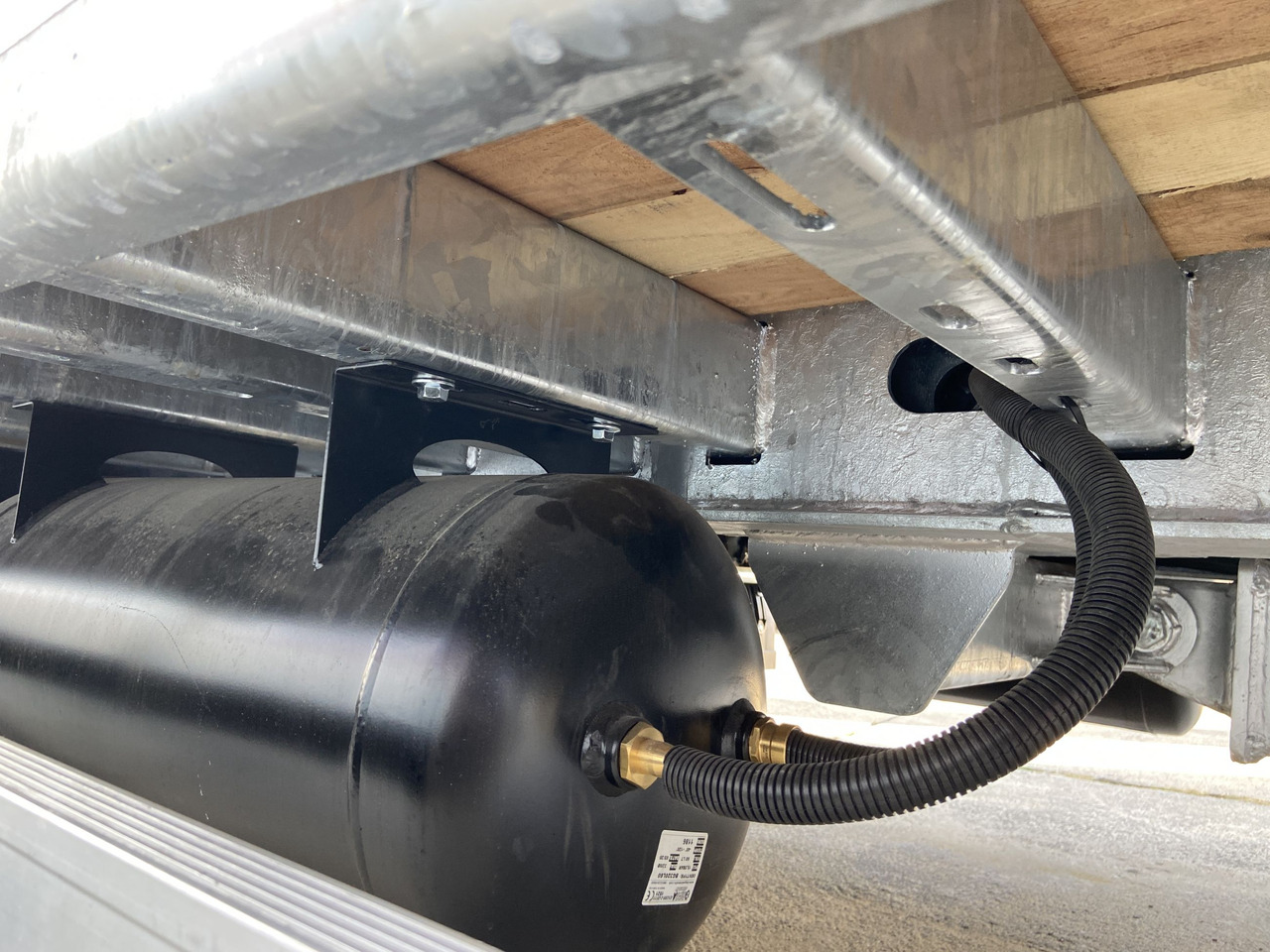 Möslein TT21- 7,2 21 t Tandemtieflader, Luftgefedert, NEU - Apuvaunu perävaunu: kuva Möslein TT21- 7,2 21 t Tandemtieflader, Luftgefedert, NEU - Apuvaunu perävaunu Möslein TT21- 7,2 21 t Tandemtieflader, Luftgefedert, NEU - Apuvaunu perävaunu: kuva Möslein TT21- 7,2 21 t Tandemtieflader, Luftgefedert, NEU - Apuvaunu perävaunu