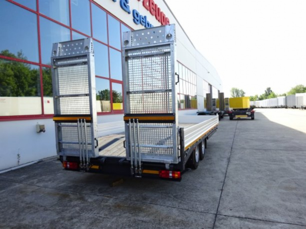 Möslein TTT 13 6,2 BR Weiß Neuer 13 t GG Tandemtieflader mit Breiten Rampen - Apuvaunu perävaunu: kuva Möslein TTT 13 6,2 BR Weiß Neuer 13 t GG Tandemtieflader mit Breiten Rampen - Apuvaunu perävaunu Möslein TTT 13 6,2 BR Weiß Neuer 13 t GG Tandemtieflader mit Breiten Rampen - Apuvaunu perävaunu: kuva Möslein TTT 13 6,2 BR Weiß Neuer 13 t GG Tandemtieflader mit Breiten Rampen - Apuvaunu perävaunu