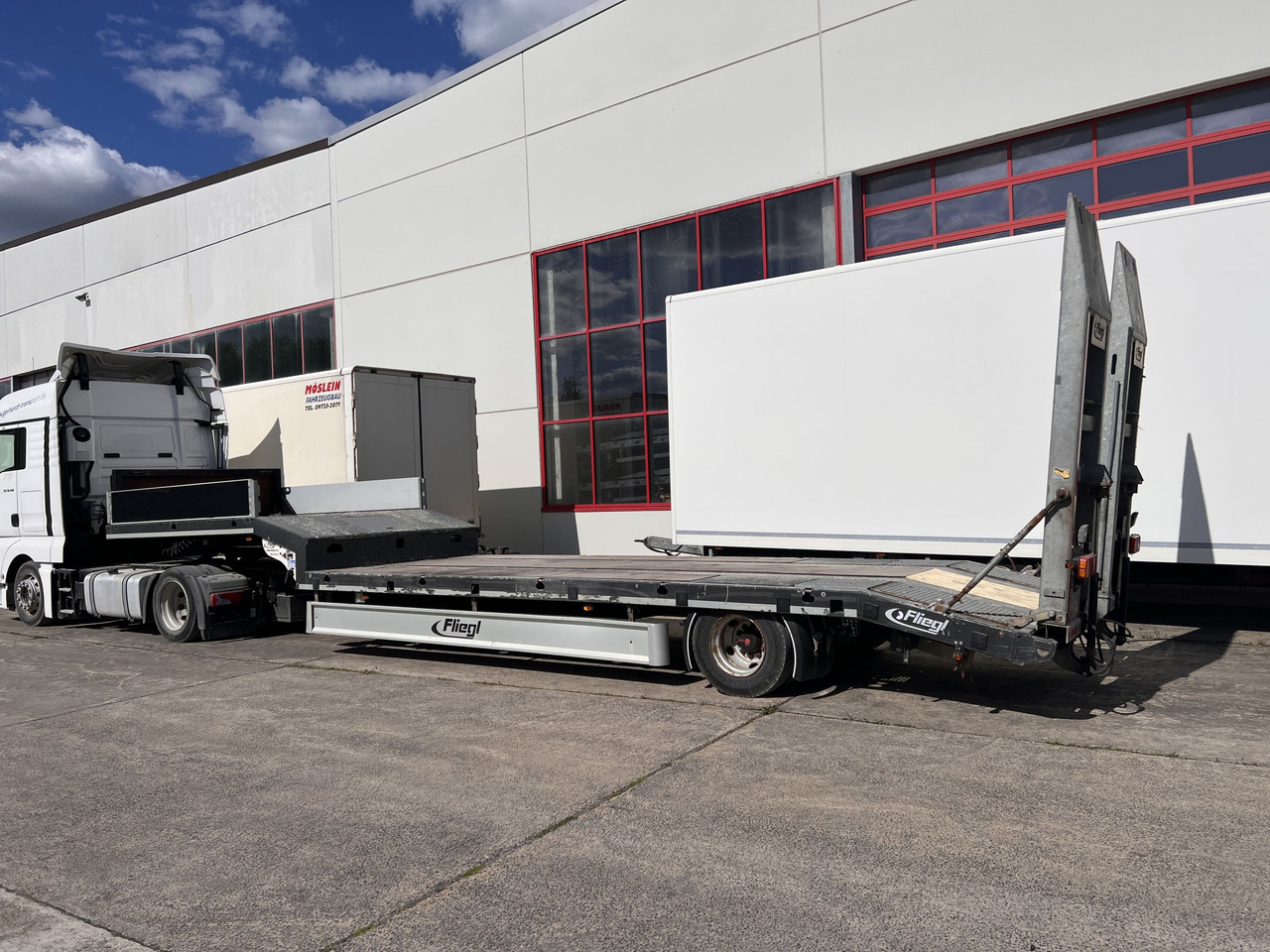 Müller Mitteltal T  1 Achs Satteltieflader - Apuvaunu puoliperävaunu: kuva Müller Mitteltal T  1 Achs Satteltieflader - Apuvaunu puoliperävaunu Müller Mitteltal T  1 Achs Satteltieflader - Apuvaunu puoliperävaunu: kuva Müller Mitteltal T  1 Achs Satteltieflader - Apuvaunu puoliperävaunu