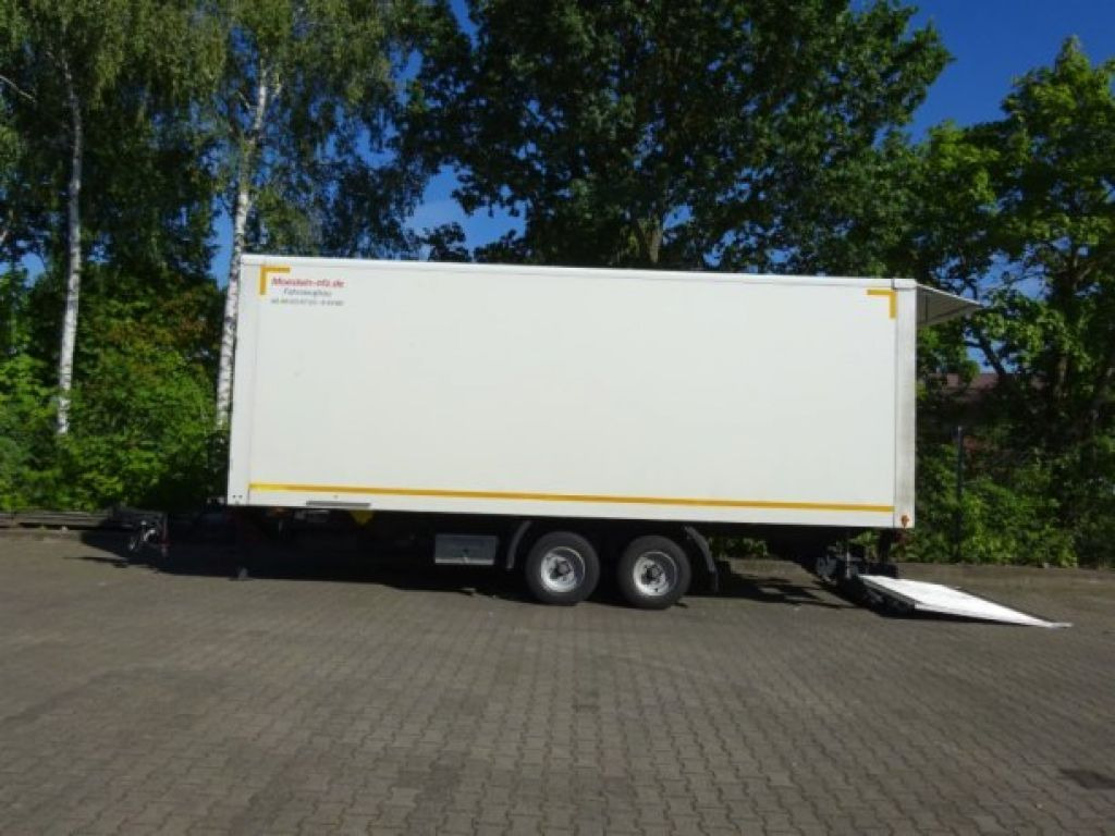 Tandemkoffer, Ladebordwand + Durchladbar - Umpikori perävaunu: kuva Tandemkoffer, Ladebordwand + Durchladbar - Umpikori perävaunu Tandemkoffer, Ladebordwand + Durchladbar - Umpikori perävaunu: kuva Tandemkoffer, Ladebordwand + Durchladbar - Umpikori perävaunu