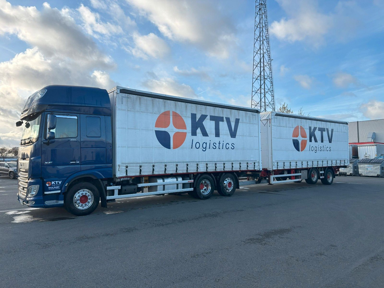 DAF SSC XF 480 Jumbo + Anh Wecon Staplerhalterung - Pressukapelli kuorma-auto, Pressukapelliperävaunu: kuva DAF SSC XF 480 Jumbo + Anh Wecon Staplerhalterung - Pressukapelli kuorma-auto, Pressukapelliperävaunu DAF SSC XF 480 Jumbo + Anh Wecon Staplerhalterung - Pressukapelli kuorma-auto, Pressukapelliperävaunu: kuva DAF SSC XF 480 Jumbo + Anh Wecon Staplerhalterung - Pressukapelli kuorma-auto, Pressukapelliperävaunu