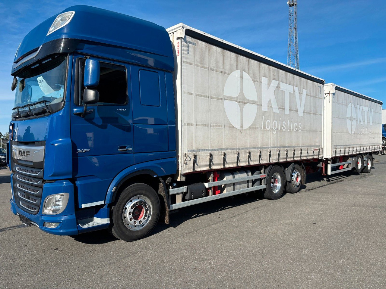 DAF SSC XF 480 Jumbozug + Anh Wecon Staplerhalterung - Pressukapelli kuorma-auto: kuva DAF SSC XF 480 Jumbozug + Anh Wecon Staplerhalterung - Pressukapelli kuorma-auto DAF SSC XF 480 Jumbozug + Anh Wecon Staplerhalterung - Pressukapelli kuorma-auto: kuva DAF SSC XF 480 Jumbozug + Anh Wecon Staplerhalterung - Pressukapelli kuorma-auto