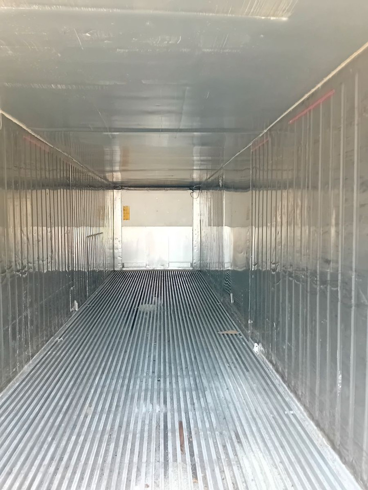 Heizcontainer - Konttialus/ Vaihtokuormatilat puoliperävaunu: kuva Heizcontainer - Konttialus/ Vaihtokuormatilat puoliperävaunu Heizcontainer - Konttialus/ Vaihtokuormatilat puoliperävaunu: kuva Heizcontainer - Konttialus/ Vaihtokuormatilat puoliperävaunu