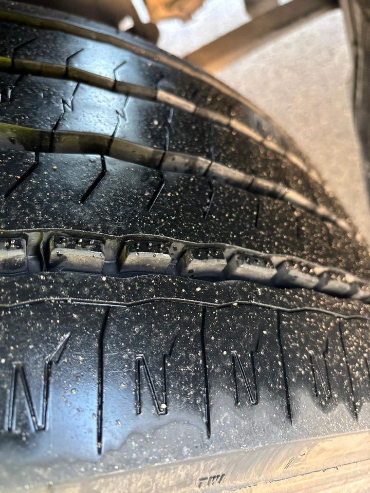 Vetopöytäauto MAN TGX 18.510 XXL Retarder ACC LGS: kuva Vetopöytäauto MAN TGX 18.510 XXL Retarder ACC LGS