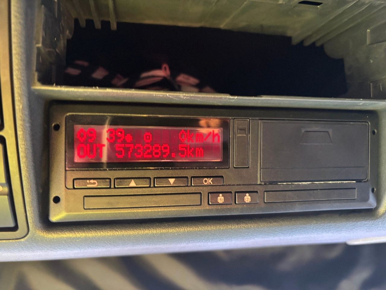 Vetopöytäauto MAN TGX 18.510 XXL Retarder ACC LGS: kuva Vetopöytäauto MAN TGX 18.510 XXL Retarder ACC LGS