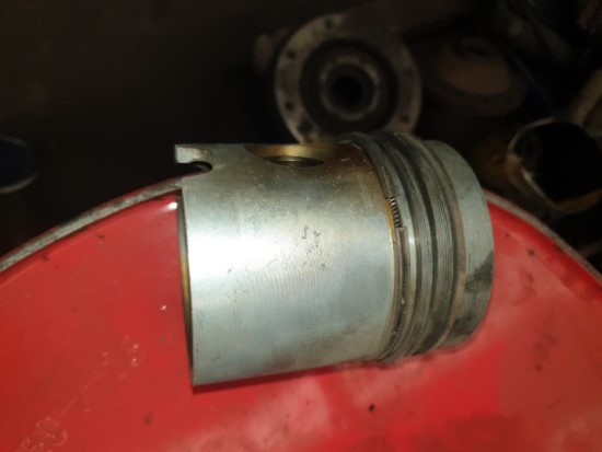 DEUTZ (PISTÓN) - Moottori ja osat - Rakennuskoneet: kuva DEUTZ (PISTÓN) - Moottori ja osat - Rakennuskoneet DEUTZ (PISTÓN) - Moottori ja osat - Rakennuskoneet: kuva DEUTZ (PISTÓN) - Moottori ja osat - Rakennuskoneet