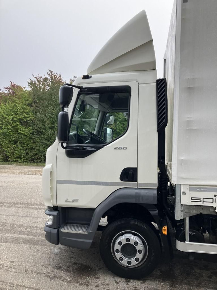 DAF FA LF 260 12t Spier Pritsche Plane LBW - Pressukapelli kuorma-auto: kuva DAF FA LF 260 12t Spier Pritsche Plane LBW - Pressukapelli kuorma-auto DAF FA LF 260 12t Spier Pritsche Plane LBW - Pressukapelli kuorma-auto: kuva DAF FA LF 260 12t Spier Pritsche Plane LBW - Pressukapelli kuorma-auto